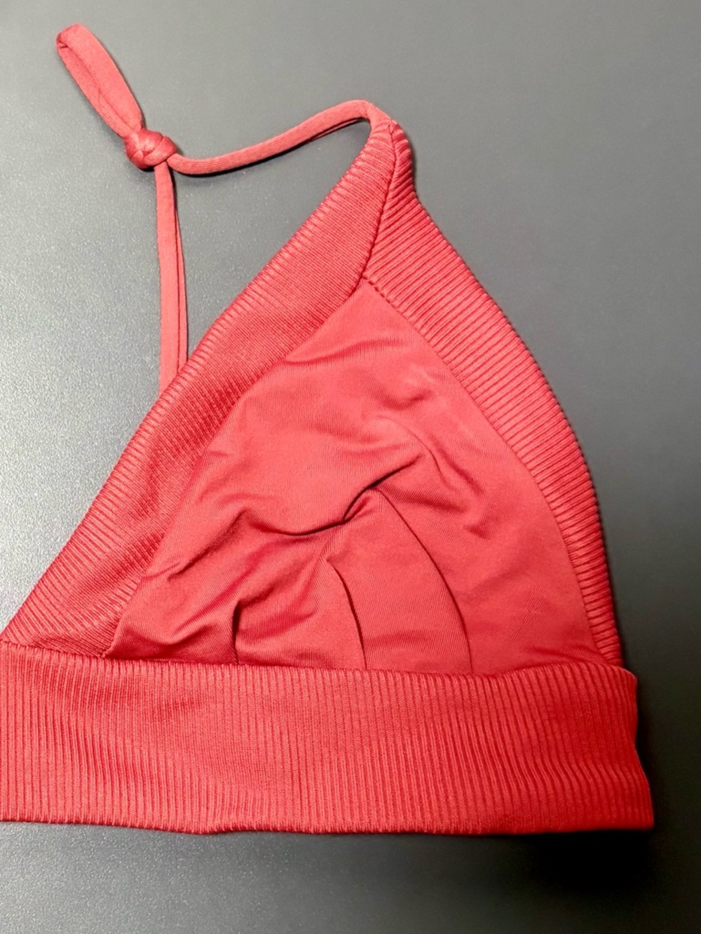 BOYS+ARROWS Dana Triangle Bikini Top - Picture 3 of 7